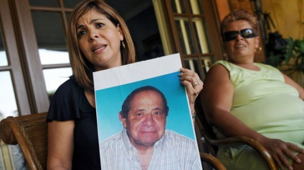 El padre de Mitzila Donado, Jaime, fue una de las víctimas: murió en 2006 a causa de la ingesta del jarabe. 