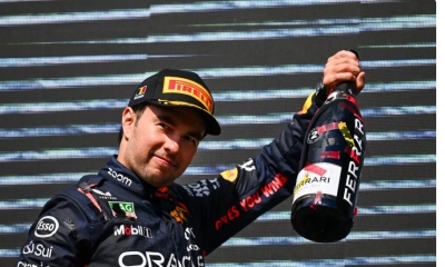 Checo Pérez no pudo superar a Max Verstappen en el GP de Bélgica y reconoce que lo ve “en otro planeta”