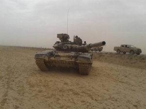 Ejército sirio alcanza la frontera iraquí y se halla a 30 kms de Albu Kamal