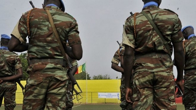 Muchas personas decidieron venderse por sexo a los efectivos de la ONU ante la situación de hambre y pobreza que experimentaban.