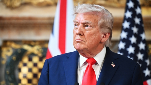 Revelan que miembro de la cúpula del Gobierno de Trump se opuso a la decisión de atacar Irán