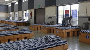 La oficina de Kadar Shaikh convertida en un centro de atención de enfermos de covid-19. Surat, India, 28 de julio de 2020.