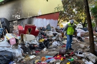 Extraen 110 toneladas de basura de finca en GDL