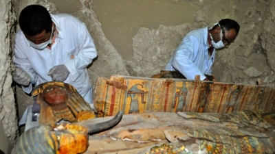 Los cofres funerarios conservaban su decoración y colores originales, que tienen su origen hace unos 3.500 años.