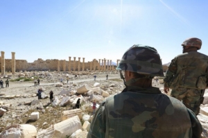 Ejército sirio encuentra una fosa común con 40 cuerpos en Palmira tras recuperar la ciudad de manos de Estado Islámico