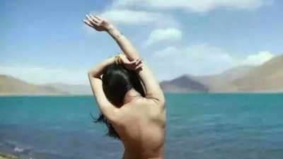 China: detienen a fotógrafo por una sesión de desnudos en un lago sagrado