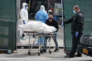 EEUU está a punto de rebasar a España en número de muertes por coronavirus