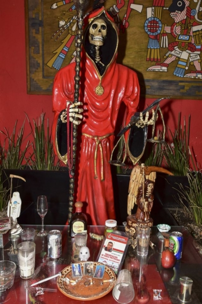 Hallan túnel y Santa Muerte en predio de La Condesa, Ciudad de México