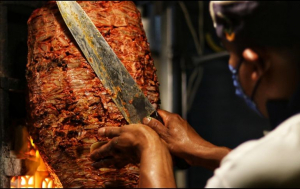 La situación no ha sido bien recibida en México en las redes sociales, pues se considera que es un caso de "apropiación cultural".