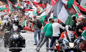 Manifestación pro Palestina frena la Vuelta a España