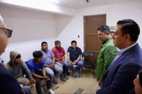 Salen a trabajar y el narco intenta reclutarlos: el infierno de siete electricistas en México