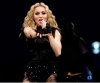 Madonna recibió fuertes críticas en redes sociales tras escupirle a un fan durante su concierto y después arrojar cerveza.