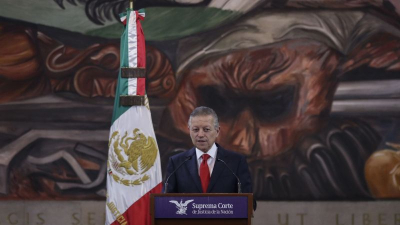 Conferencia del ministro presidente de la Corte, Arturo Zaldívar .