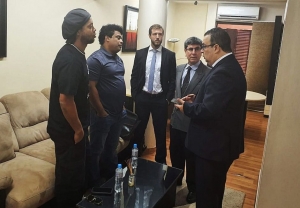 Ronaldinho declarando en la fiscalía de Asunción.