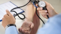 El cambio apunta a tratar el problema precozmente con dieta y ejercicio en lugar de medicación.