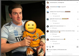 El gobernador de Nuevo León, Samuel García, con el menor de edad