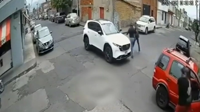 Captan el momento en el que privan de la libertad a una pareja en Morelia; más tarde fueron asesinados
