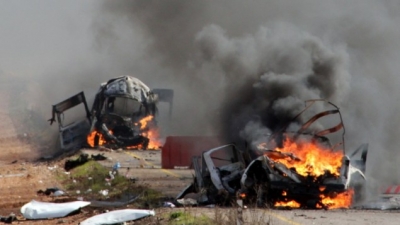 Vehículos militares israelies destruidos por misiles antitanques de Hezbollah