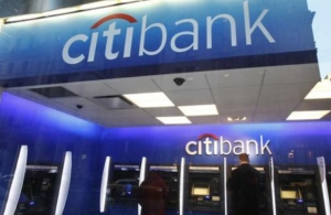Clientes de Citibank en cajeros automáticos de Nueva York