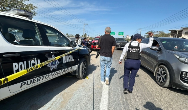 Asesinan a exsubdirector operativo de la policía en ataque que dejó dos mujeres heridas