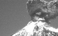 Explosión del Popocatépetl genera columna de humo de dos kilómetros
