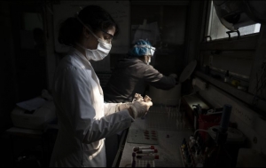 DIAGNÓSTICO. Tras dos radiografías y la prueba con cotonetes, el diagnóstico fue inequívoco para Abel Galaviz: Neumonía provocada por COVID-19.