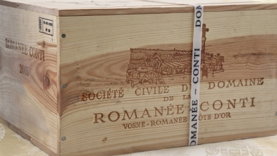 Subastan 1.400 botellas del vino más caro del mundo