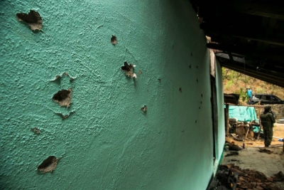 Una vivienda baleada por el comando, en La Tuna