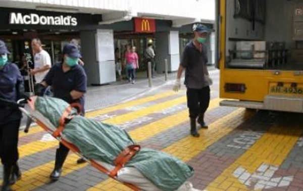 McDonalds &quot;alberga&quot; mujer muerta por varias horas