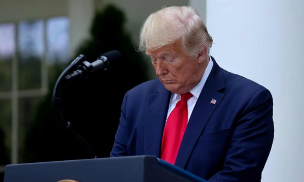 Twitter califica por primera vez la cuenta de Donald Trump como información dudosa