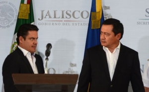 Aristóteles Sandoval y Miguel Ángel Osorio Chong, gobernador de Jalisco y titular de la Segob, respectivamente.