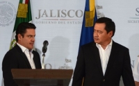 Aristóteles Sandoval y Miguel Ángel Osorio Chong, gobernador de Jalisco y titular de la Segob, respectivamente.