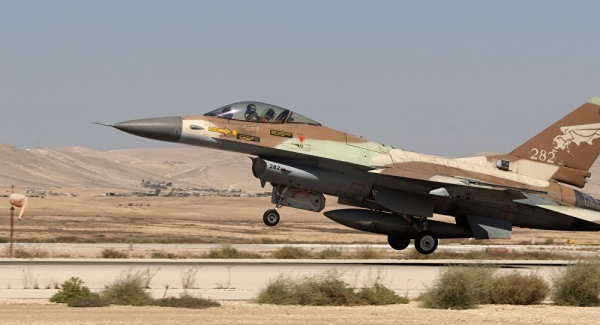 El Ejército sirio afirma haber derribado un caza y un dron israelí tras sus ataques