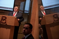 Carstens presenta el informe trimestral de Banxico.