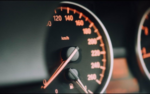 Una estadounidense que contrajo una enfermedad de transmisión sexual al tener encuentros románticos en el automóvil de su pareja.