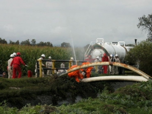 Endurecen combate a 'ordeña' de gasolina