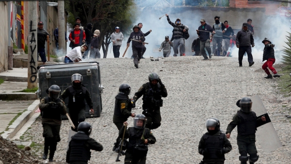 Ciudadanos y ciudadanas que defienden a Evo Morales en La Paz, Bolivia. 11 de noviembre de 2019.