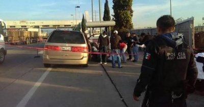 La camioneta en donde viajaban las víctimas