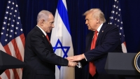 El presidente de Estados Unidos, Donald Trump, junto al primer ministro de Israel, Benjamín Netanyahu, en Palm Beach (Florida, EE.UU.), el 29 de diciembre de 2025.