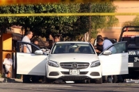 Según reportes policiacos la mujer tenía de tres a cuatro disparos en su cuerpo, varios de ellos a la altura de su costilla derecha y en el cráneo.