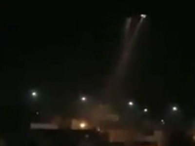 En redes circula u nvideo de un helicóptero que sobrevuela la zona del enfrentamiento.