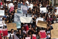 Con mitin, estudiantes exigen búsqueda de 3 compañeros