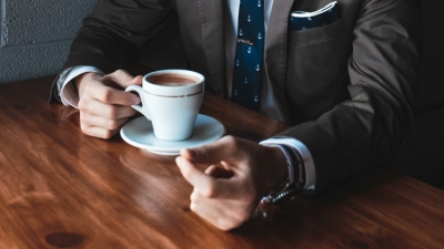 Tres cafés al día: método para prevenir la tercera enfermedad más letal en los varones