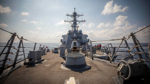 El destructor USS Carney de la Armada de EE.UU.