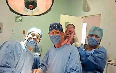 Exhiben a menor y causan indignación