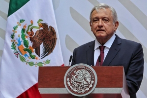 Enfrentamos la crisis con ruinosa red de salud: AMLO
