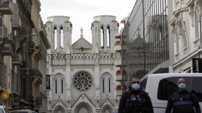 Agentes de seguridad, en el lugar del atentado