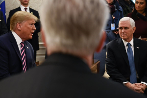 Aseguran que Donald Trump insultó a Mike Pence durante el asalto al Capitolio.