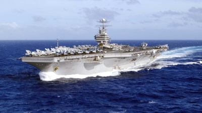 El CGRI afirma haber atacado con misiles balísticos el portaviones USS Abraham Lincoln