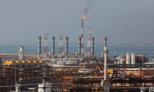 Irán intensifica sus ataques contra instalaciones energéticas del Golfo Pérsico tras el ataque israelí a su principal yacimiento de gas.